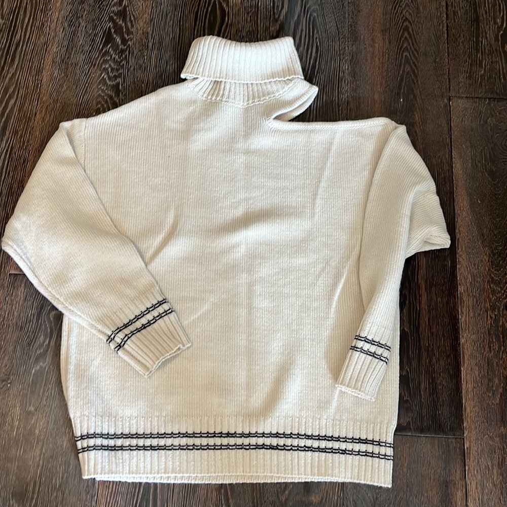 Turtle Neck Sweater - image 4